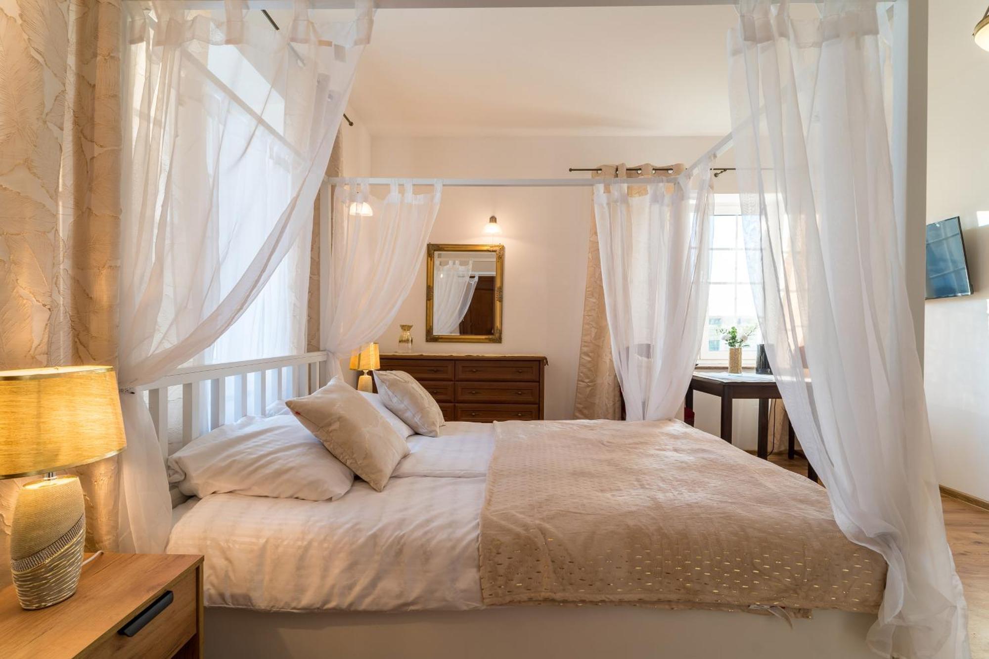 Pensjonat Well Clinic Medicine Estetic & Spa Гданьск Экстерьер фото